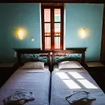 Guest house Karnayo Megisti